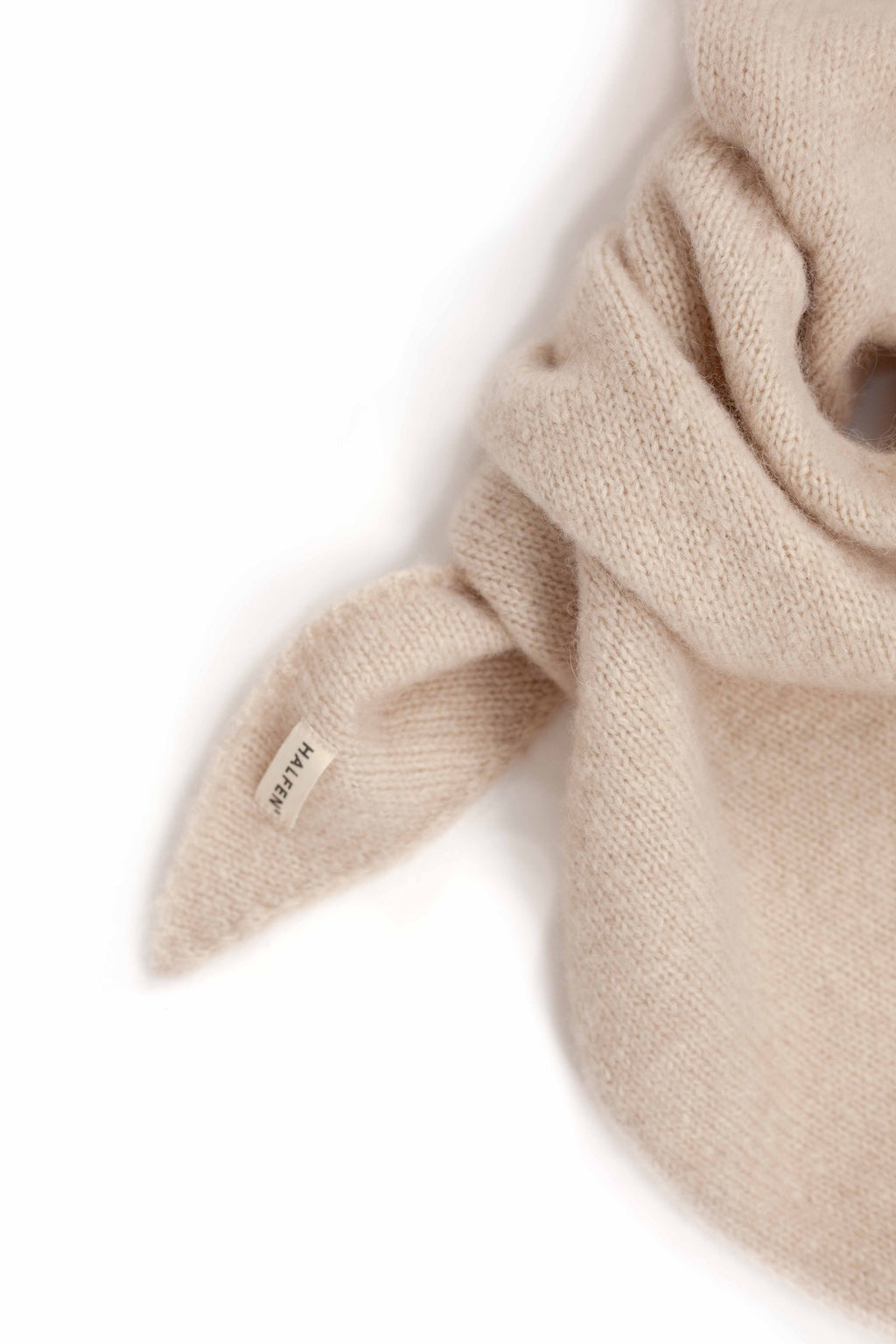 Halfen | Flauschiges Dreieckstuch - Merino, Alpaka & Seide